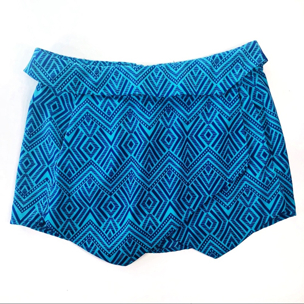 Forever 21 Patterned Envelope Skort Shorts - Picture 1 of 4